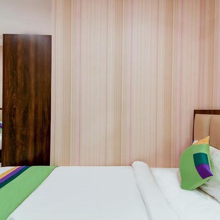 Treebo Trend Sindhura Grand Hotel Hyderabad Eksteriør billede