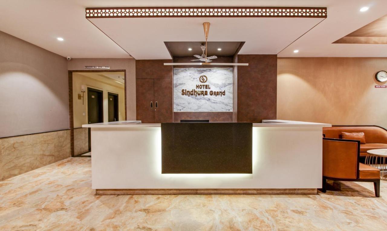 Treebo Trend Sindhura Grand Hotel Hyderabad Eksteriør billede