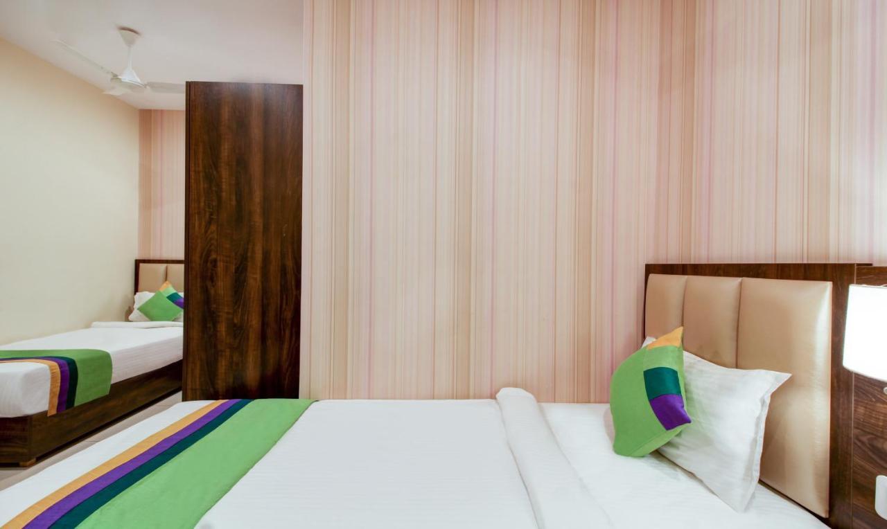 Treebo Trend Sindhura Grand Hotel Hyderabad Eksteriør billede